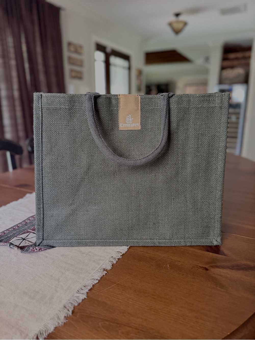 5 for $15 🌸 EMIRATES | First Class Tote Bag in Grey Jute